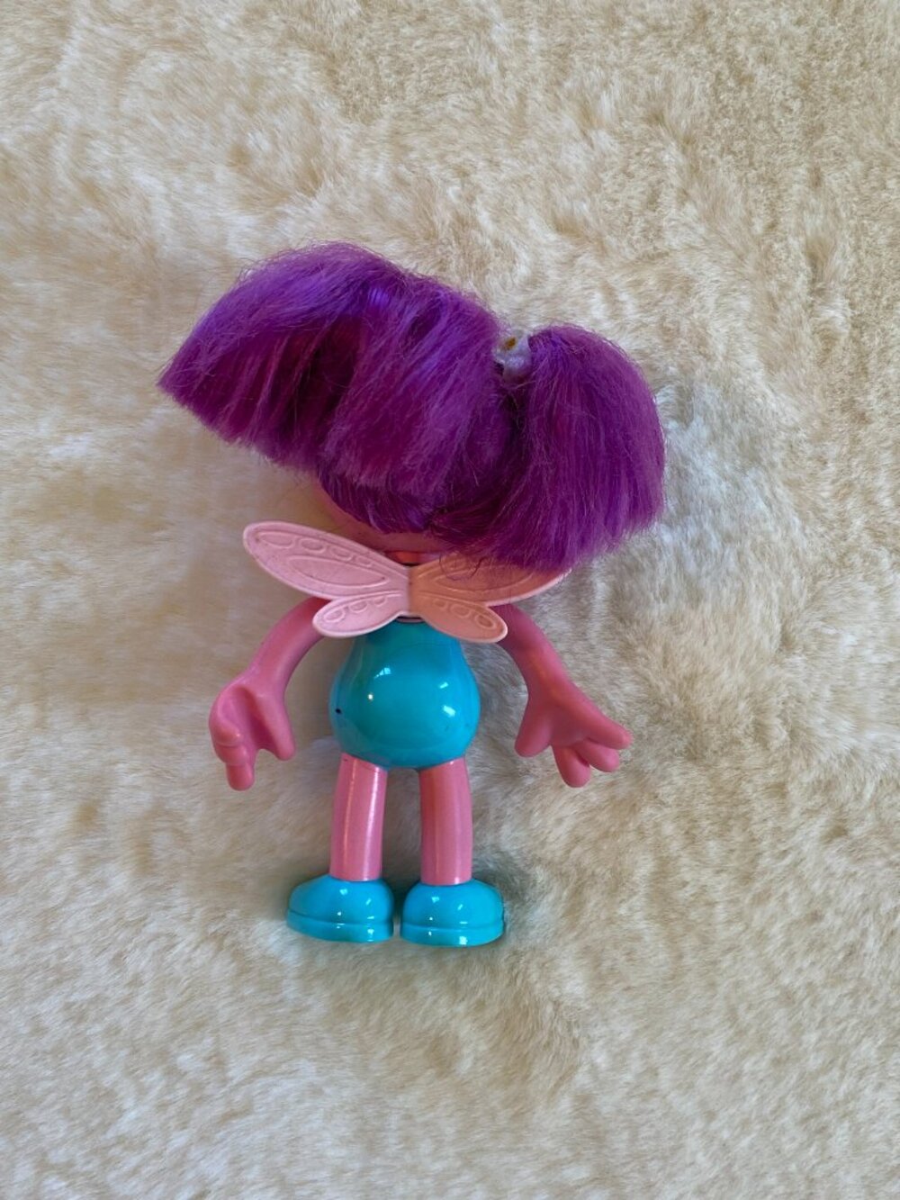 Sesame Street Abby Cadabby 6-inch Doll with 3 Snap-On Outfits Dress Up - Picture 6 of 14